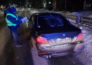 Pašapliecinājumi, protokoli un draudi ar nazi