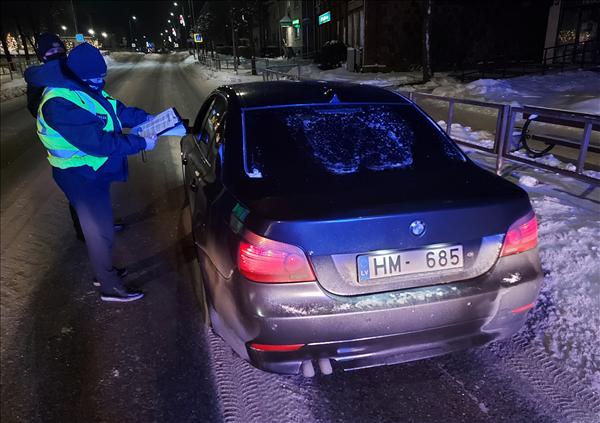 Pašapliecinājumi, protokoli un draudi ar nazi
