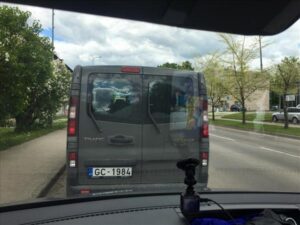 Policijas auto ar 360 grādu kameru