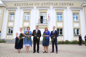 “Mīļie, es jūs mīlu!”