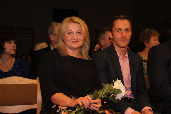 “Mana skola balta, mana skola – stalta…” Žīguru pamatskolai – 60