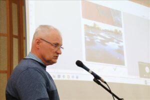 Kliegt gribas – kauna traips!