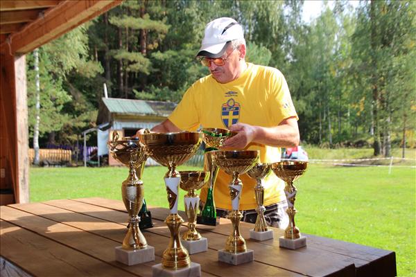 “Stipro skrējienā” Balkanos pārsteidz Jāņi