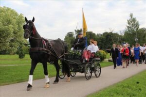 Saulaina, pārdomāta un sirsnības piepildīta