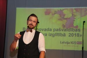 Piecpadsmito reizi pasniedz Gada balvas izglītībā