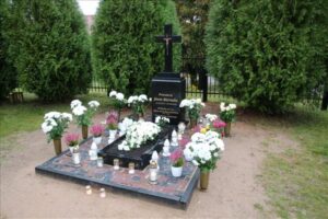 Iesvēta pieminekli Jānim Bārtulim