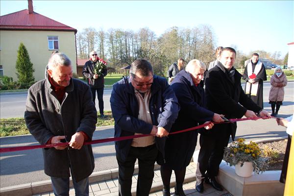 Viļakā atklāj aprūpes centru un dzīvokļu māju