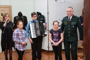 Atklāj izstādi par robežsardzes vēsturi