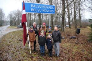 Viena valoda – divas rakstības formas