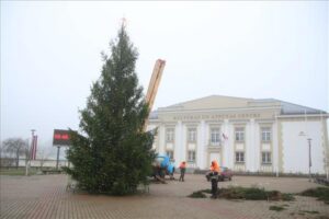 “Lūdzies un paliec mājās”