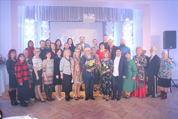 “Savu laiku pie zvaigznēm piesējusi…”